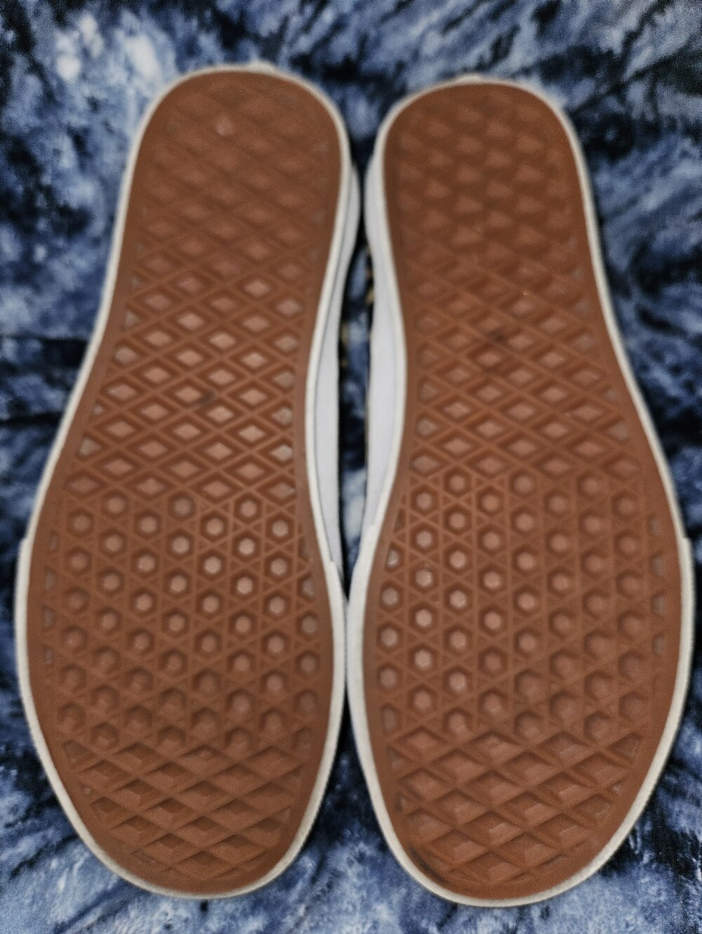 Vans - Picture 3 of 4